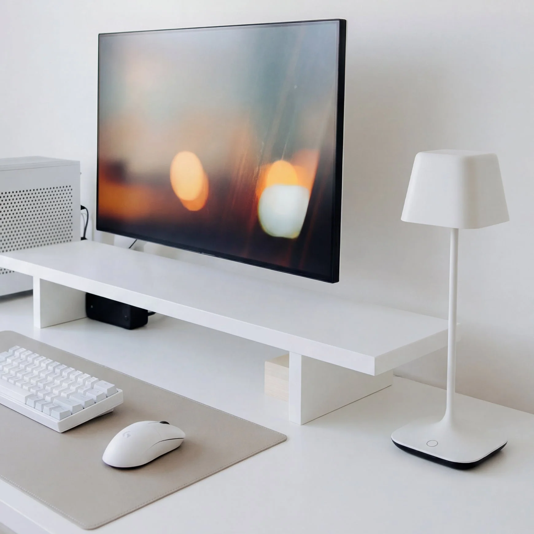 Desky Cube Cordless Desk Lamp - Image 3