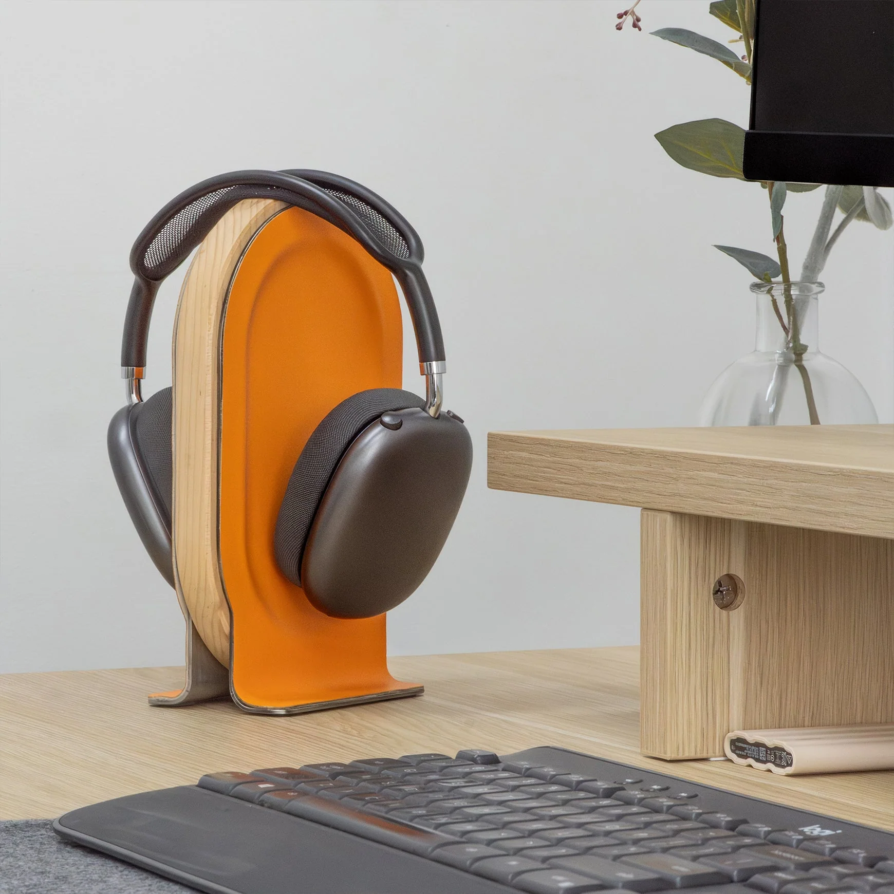 Desky Premium Wooden Headphone Stand - Image 2