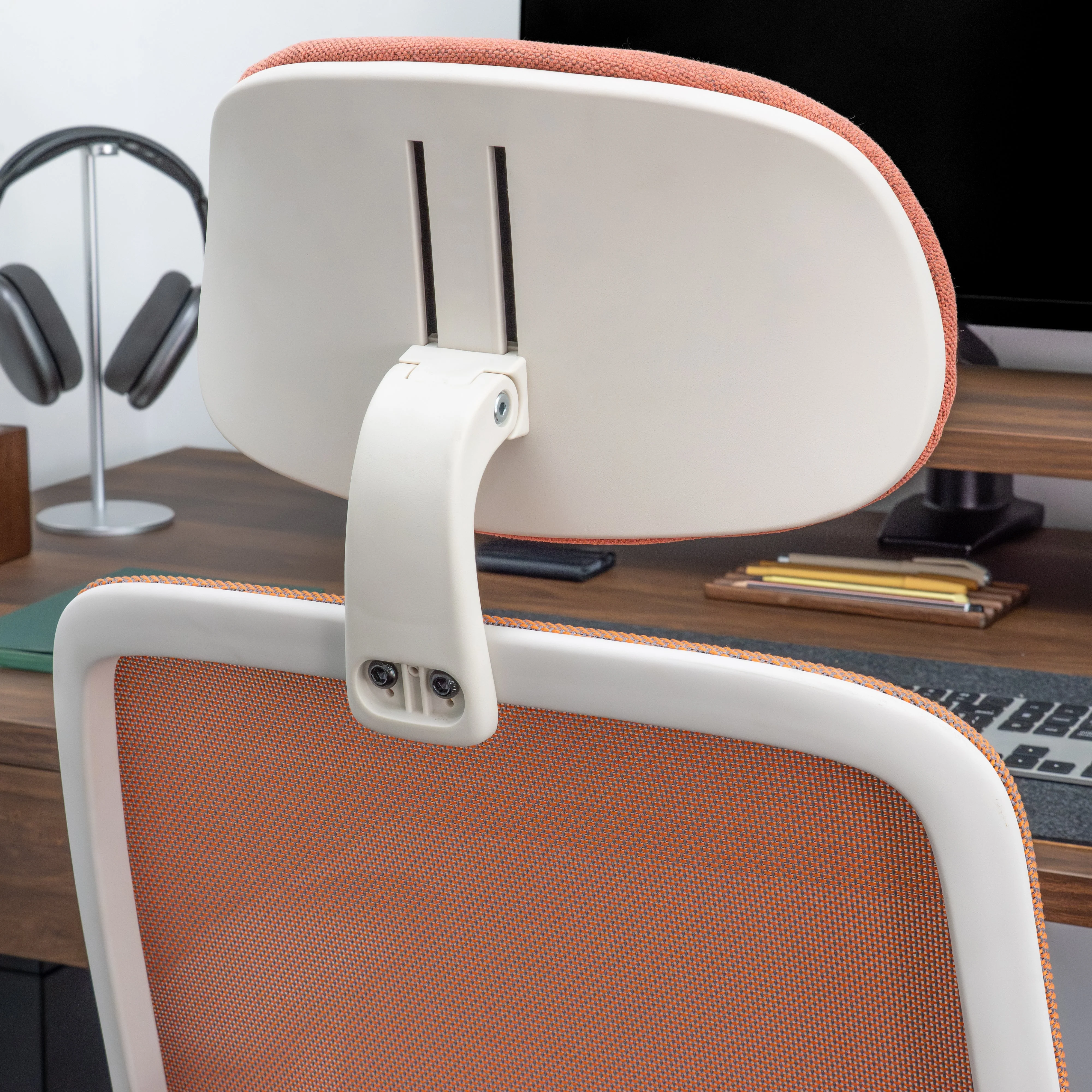 Desky Regal Mesh Office Chair - Image 4